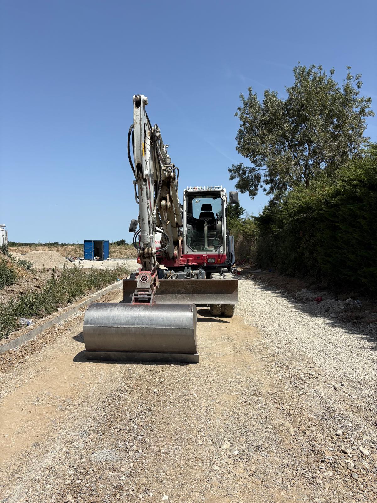 Pelle à pneus Takeuchi TB295W 2019 — occasion